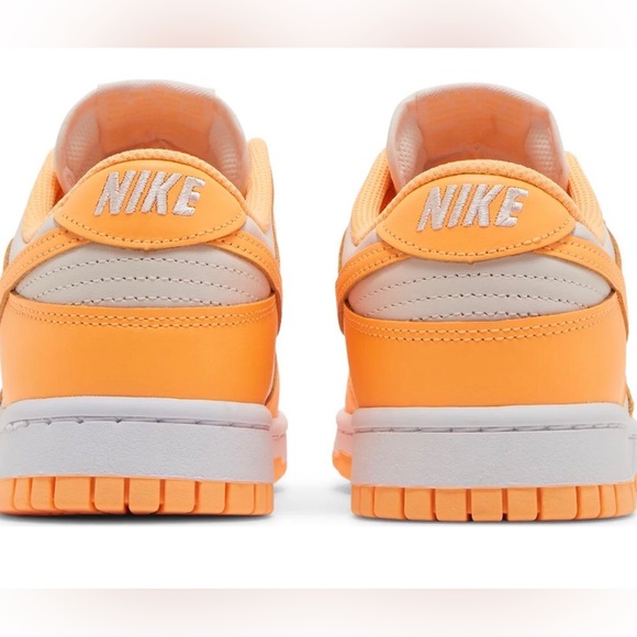 Nike dunk low, Peach Cream - Picture 2 of 4